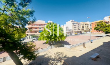 Resale - Apartment / flat - Torrevieja - PARQUE DE LAS NACIONES