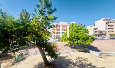 Resale - Apartment / flat - Torrevieja - PARQUE DE LAS NACIONES