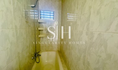 Resale - Apartment / flat - Torrevieja - PARQUE DE LAS NACIONES