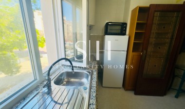 Resale - Apartment / flat - Torrevieja - PARQUE DE LAS NACIONES