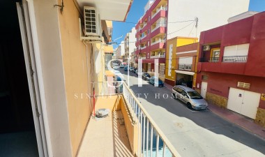 Resale - Apartment / flat - Torrevieja - PARQUE DE LAS NACIONES