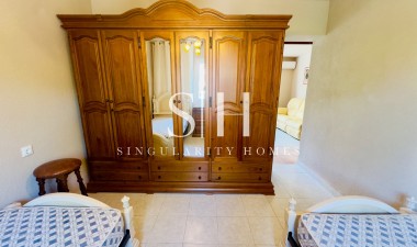 Resale - Apartment / flat - Torrevieja - PARQUE DE LAS NACIONES