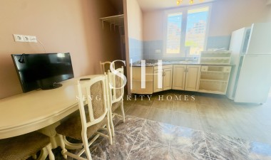 Resale - Apartment / flat - Torrevieja - CORTES VALENCIANAS