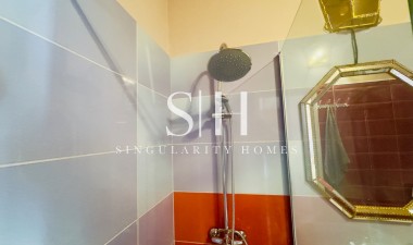 Resale - Apartment / flat - Torrevieja - CORTES VALENCIANAS