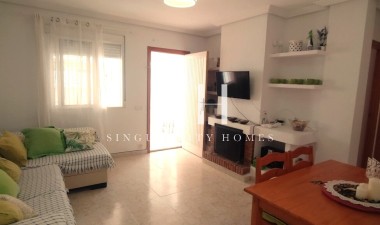 Odsprzedaż - Bungalow - Torrevieja - LA VELETA MAR AZUL