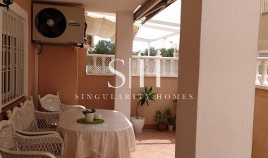 Odsprzedaż - Bungalow - Torrevieja - LA VELETA MAR AZUL