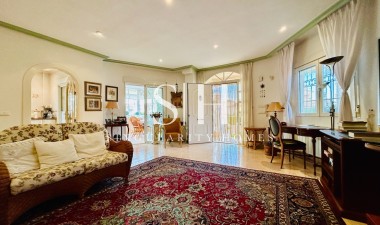 Herverkoop - Villa - Orihuela Costa - Orihuela