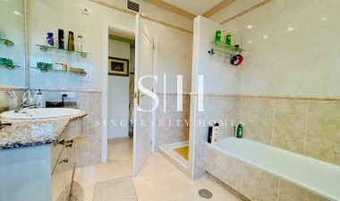 Herverkoop - Villa - Orihuela Costa - Orihuela