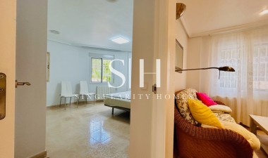 Herverkoop - Villa - Orihuela Costa - Orihuela