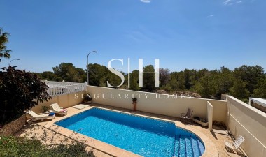 Herverkoop - Villa - Orihuela Costa - Villamartin