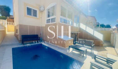 Wiederverkauf - Haus - Orihuela Costa - La Florida