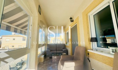 Wiederverkauf - Haus - Orihuela Costa - La Florida