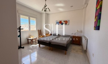 Återförsäljning - Villa - Orihuela Costa - Costa Blanca