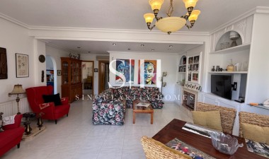 Återförsäljning - Villa - Orihuela Costa - Costa Blanca