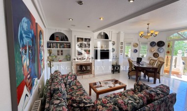 Återförsäljning - Villa - Orihuela Costa - Costa Blanca