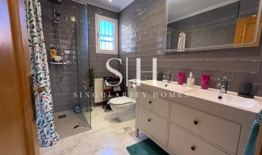 Återförsäljning - Villa - Orihuela Costa - Costa Blanca