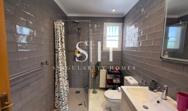 Återförsäljning - Villa - Orihuela Costa - Costa Blanca