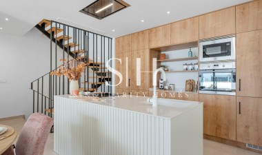 Neue Gebäude - Villa - Dolores - Sector 3