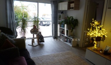 Перепродажа - Villa - Playa Flamenca - Costa Blanca