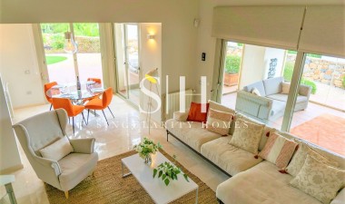 Wiederverkauf - Villa - Las Colinas Golf - Inland