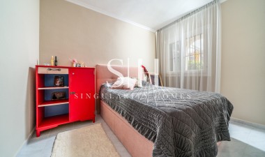 Återförsäljning - Bungalow - Torrevieja - La Mata