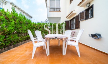 Återförsäljning - Bungalow - Torrevieja - La Mata