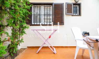 Återförsäljning - Bungalow - Torrevieja - La Mata