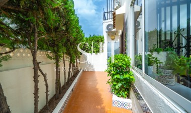 Återförsäljning - Bungalow - Torrevieja - La Mata