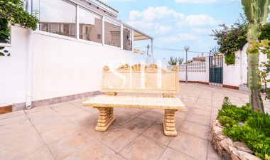 Återförsäljning - Bungalow - Torrevieja - La Mata