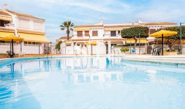 Återförsäljning - Bungalow - Torrevieja - La Mata