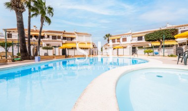 Återförsäljning - Bungalow - Torrevieja - La Mata