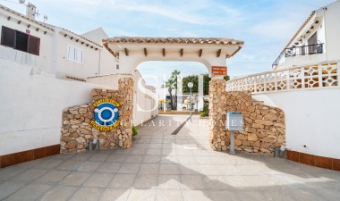 Återförsäljning - Bungalow - Torrevieja - La Mata