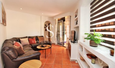 Odsprzedaż - Mieszkanie w bloku - Orihuela Costa - Punta Prima