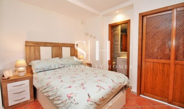 Odsprzedaż - Mieszkanie w bloku - Orihuela Costa - Punta Prima