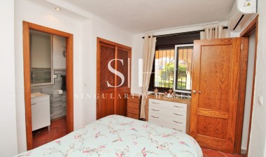 Odsprzedaż - Mieszkanie w bloku - Orihuela Costa - Punta Prima