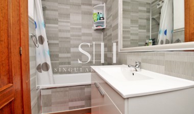 Odsprzedaż - Mieszkanie w bloku - Orihuela Costa - Punta Prima