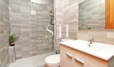 Odsprzedaż - Mieszkanie w bloku - Orihuela Costa - Punta Prima