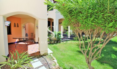 Odsprzedaż - Mieszkanie w bloku - Orihuela Costa - Punta Prima