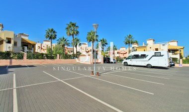 Odsprzedaż - Mieszkanie w bloku - Orihuela Costa - Punta Prima