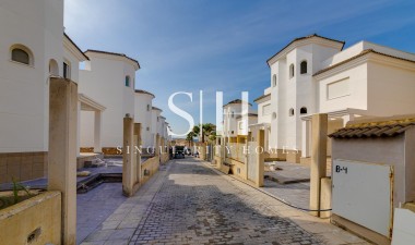 Новое здание - Villa - San Fulgencio - El Oasis