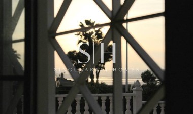 Перепродажа - Villa - Torrevieja - La Siesta - El Salado - Torreta