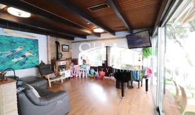 Перепродажа - Villa - Orihuela Costa - Costa Blanca