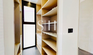 Herverkoop - Villa - Orihuela Costa - Los Altos