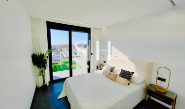 Herverkoop - Villa - Orihuela Costa - Los Altos