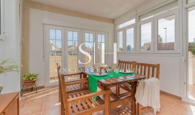 Återförsäljning - Villa - Orihuela Costa - Playa Flamenca