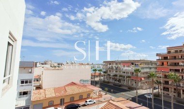 Återförsäljning - Lägenhet / lägenhet - Torrevieja - Playa De Los Naufragos