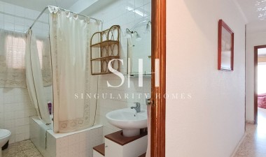 Återförsäljning - Lägenhet / lägenhet - Torrevieja - Playa De Los Naufragos