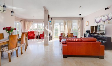 Перепродажа - Villa - Orihuela Costa - Costa Blanca