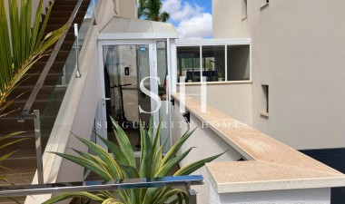 Resale - Bungalow - San Miguel de Salinas - Las Colinas