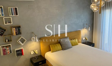 Resale - Bungalow - San Miguel de Salinas - Las Colinas